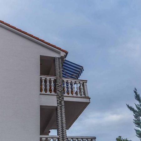 Apartman Mauro Malinska Exterior foto