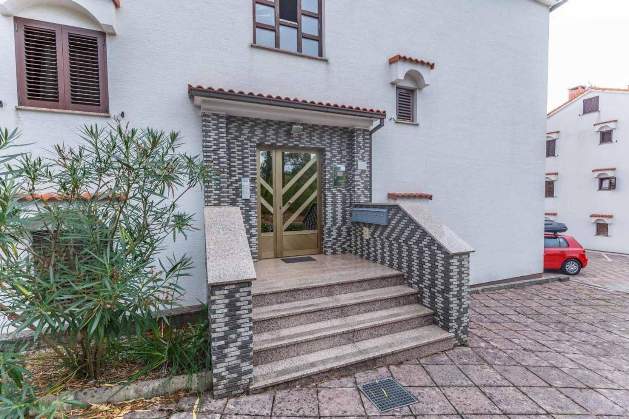 Apartman Mauro Malinska Exterior foto