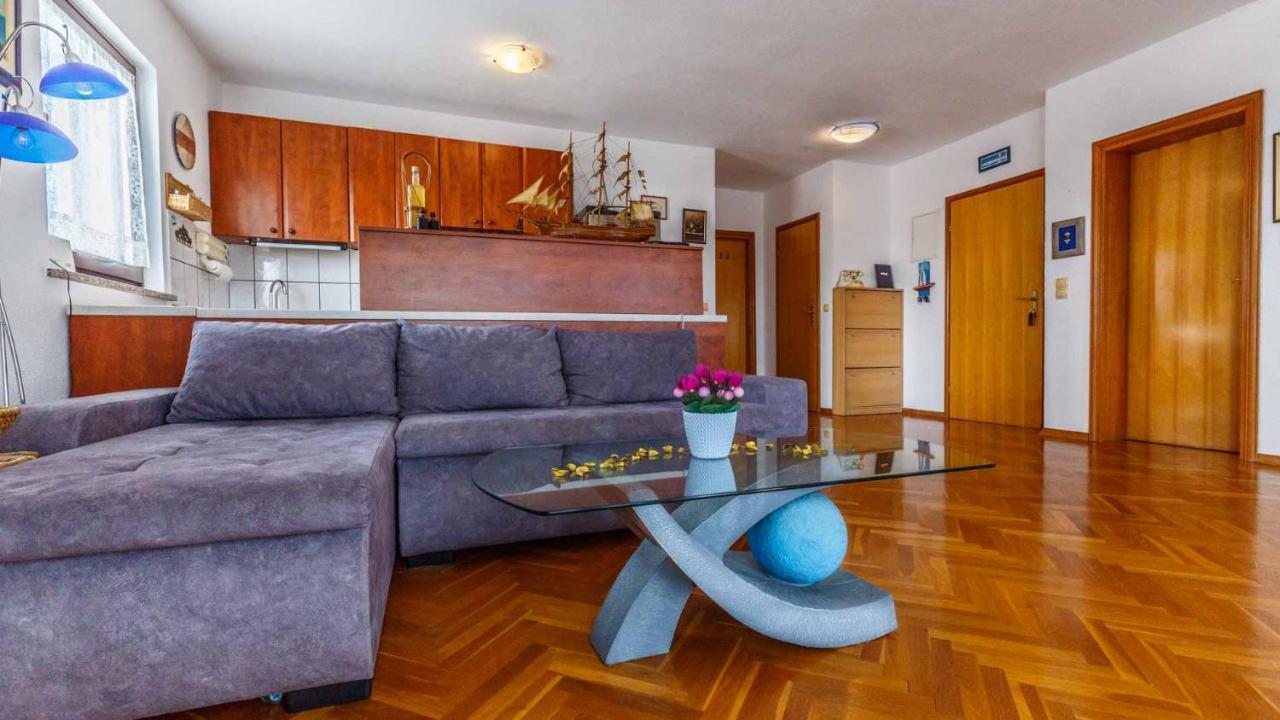 Apartman Mauro Malinska Exterior foto