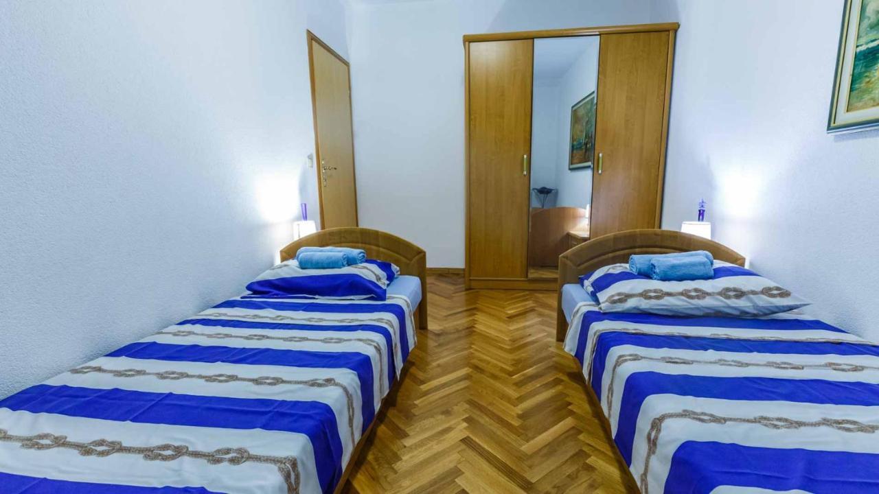 Apartman Mauro Malinska Exterior foto