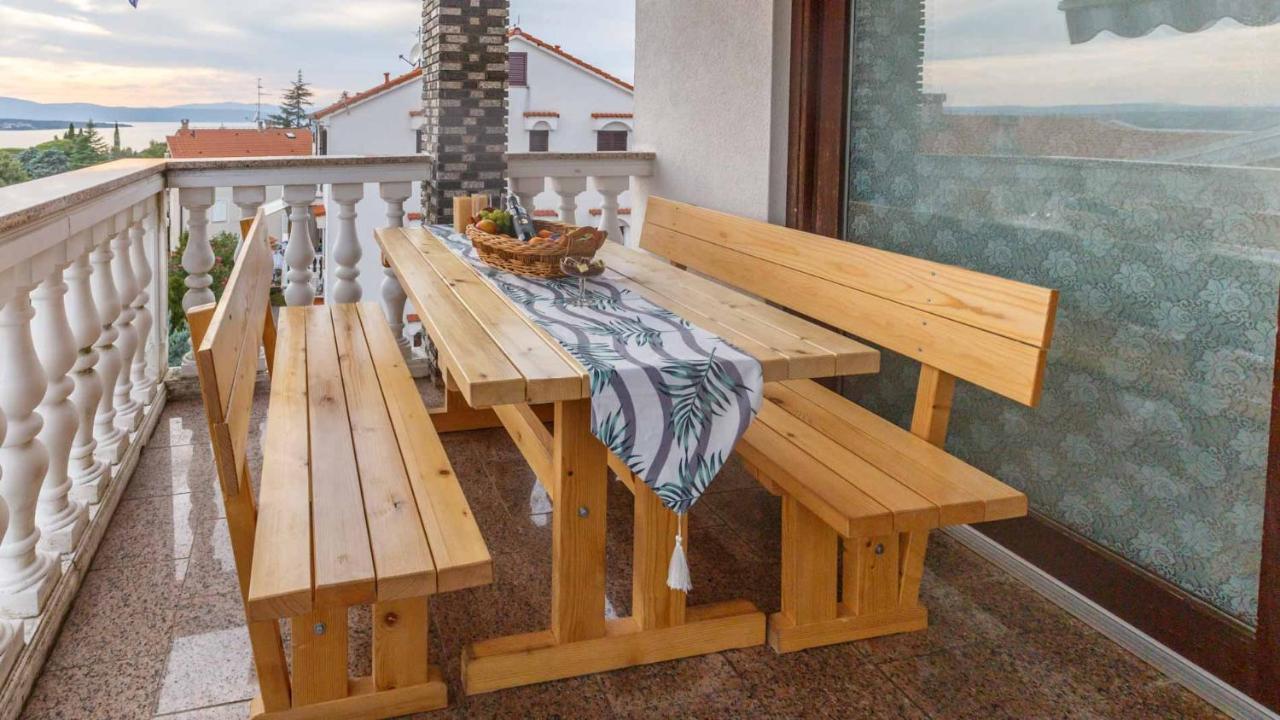 Apartman Mauro Malinska Exterior foto